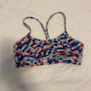 Lululemon sports bra size 8